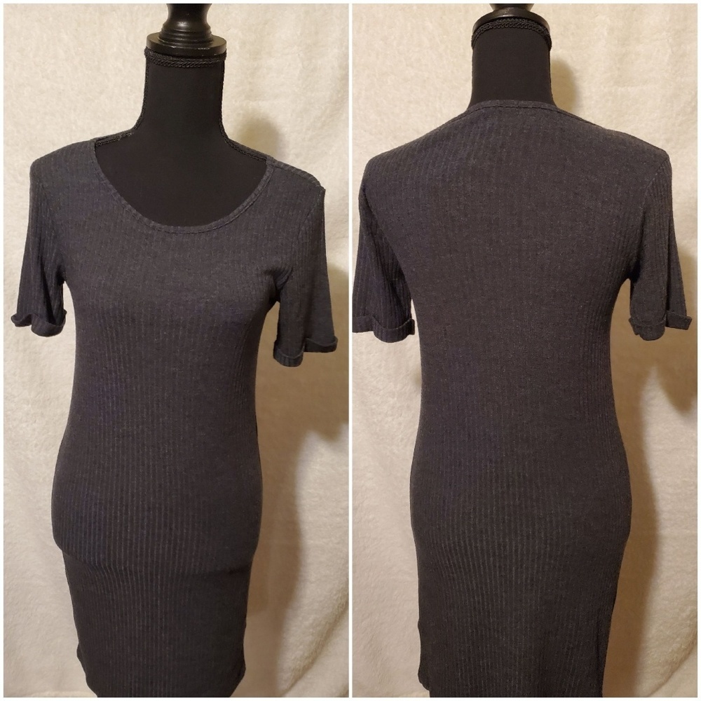 4/$30🌟Forever 21 Gray Dress